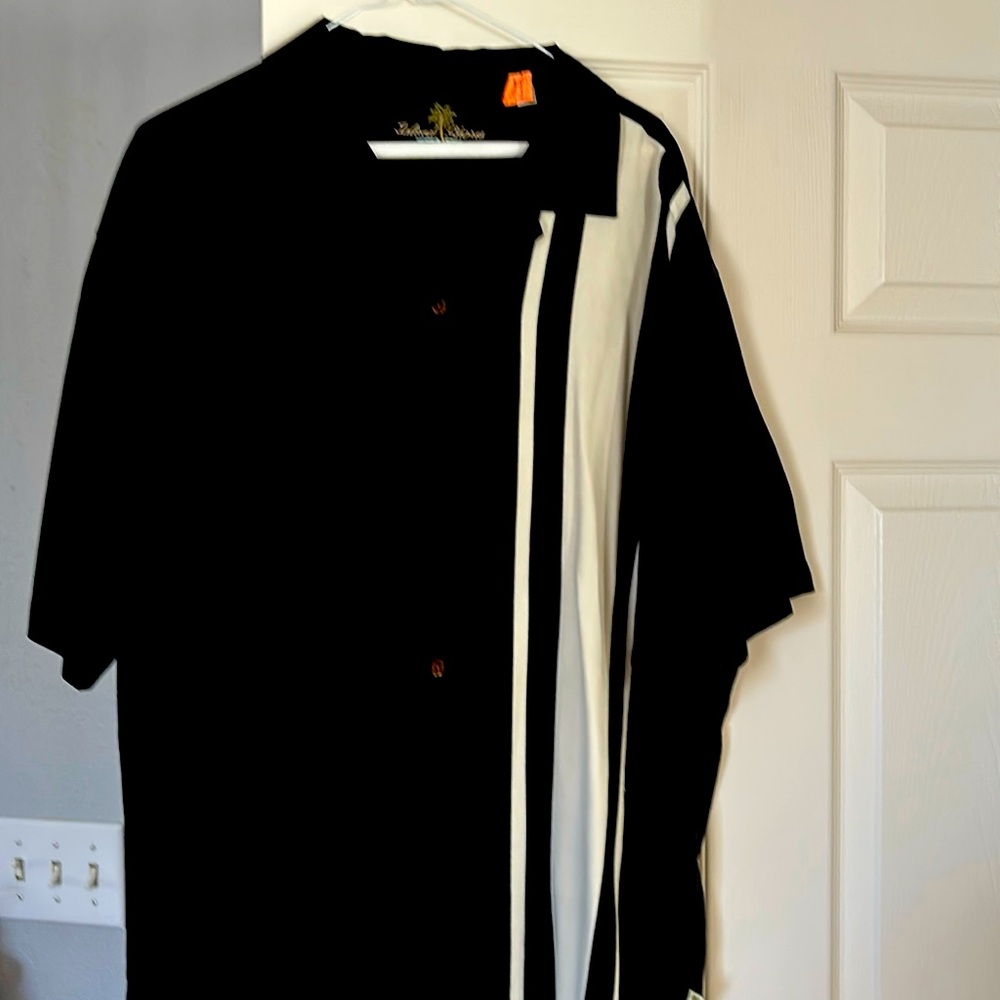 Menswear 
Dress/Casual
Black
XL